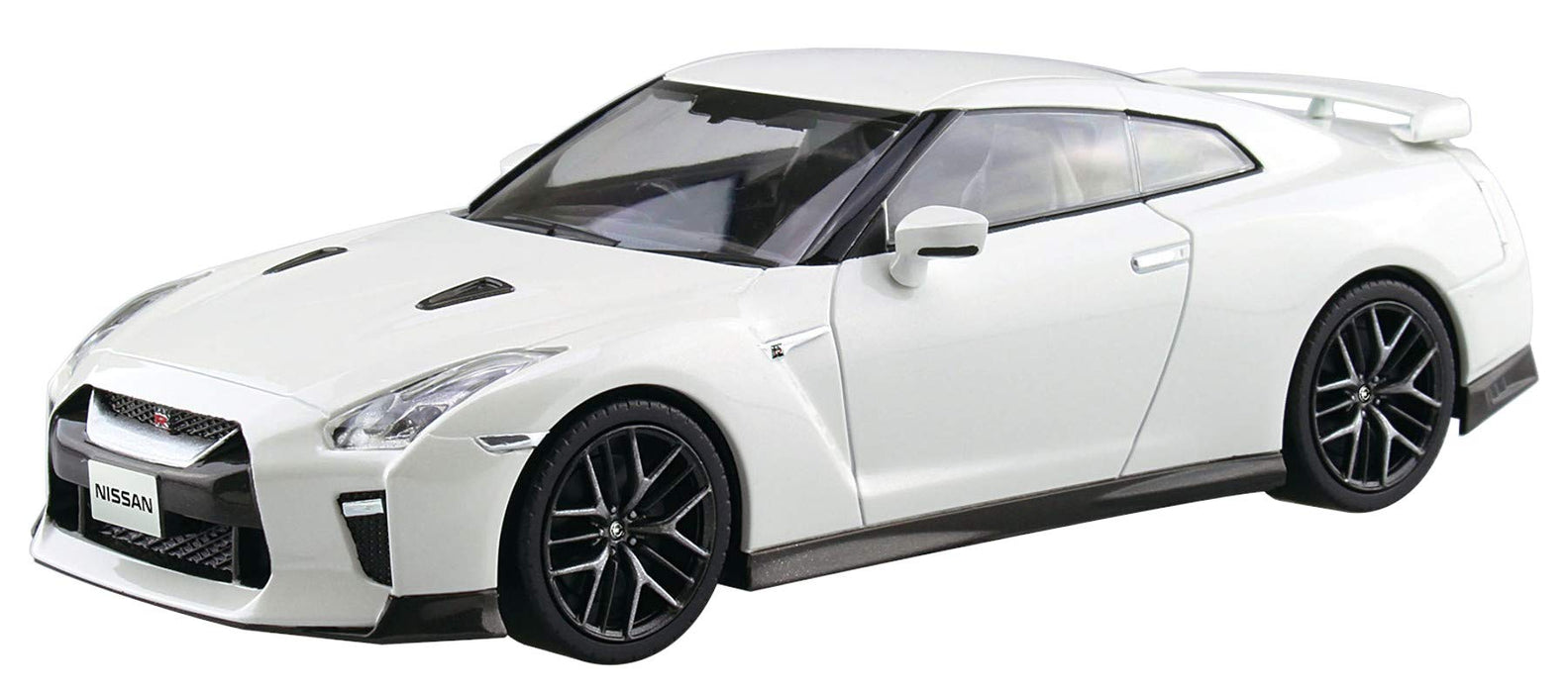 Aoshima 1/32 Snap Kit Series Nissan GT-R Brilliant White Pearl Model Kit 07-B_1