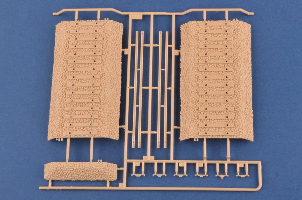Hobby Boss 1/72 German Armored Train BP-42/Flak Wagon Plastic Model Kit HBB82925_7