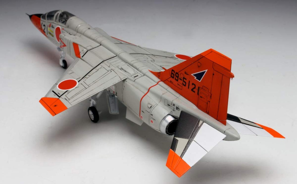 Platz 1/72 scale JASDF T-2 Trainer w/ Pilot Figure Plastic Model Kit AC-44 NEW_6