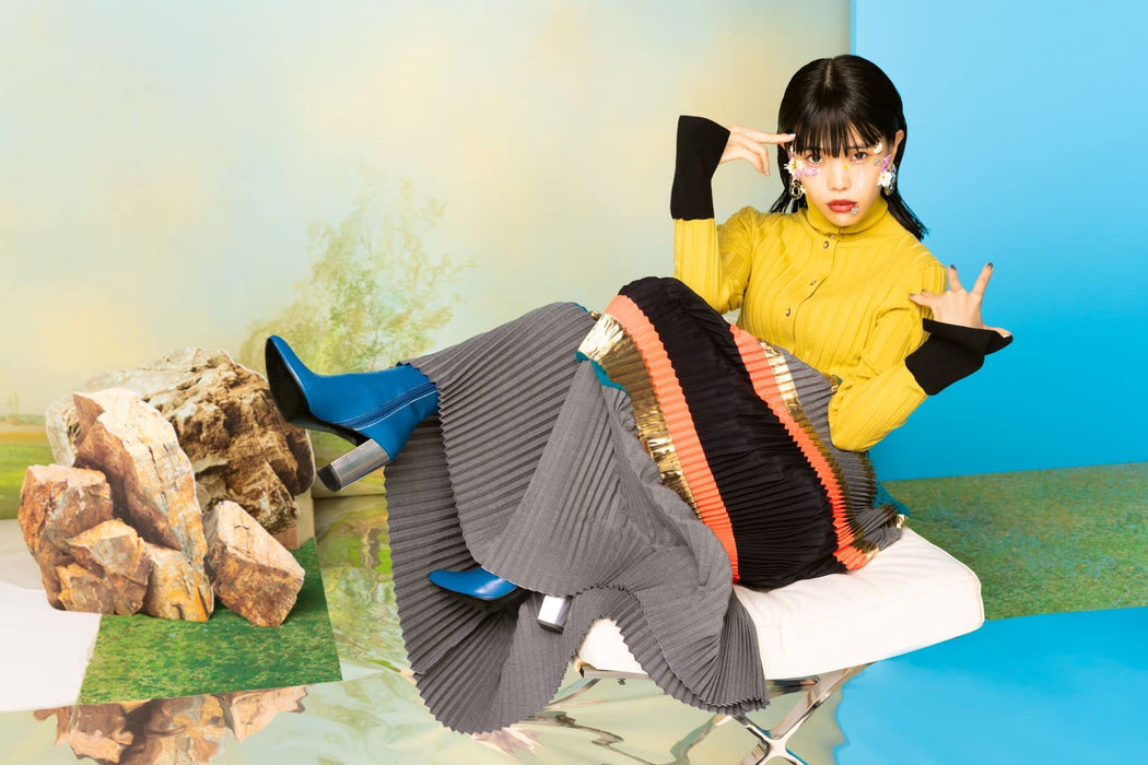 THE ZOMBIE [CD+Blu-ray Disc+Photo Book] Limited Edition AiNA THE END AVCD-96825_3