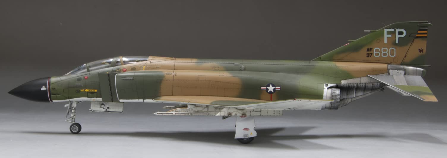Fine molds 72846 1/72 U.S.AIR FORCE F-4C PHANTOM Wolf Pack 1967 Ltd. Kit NEW_4