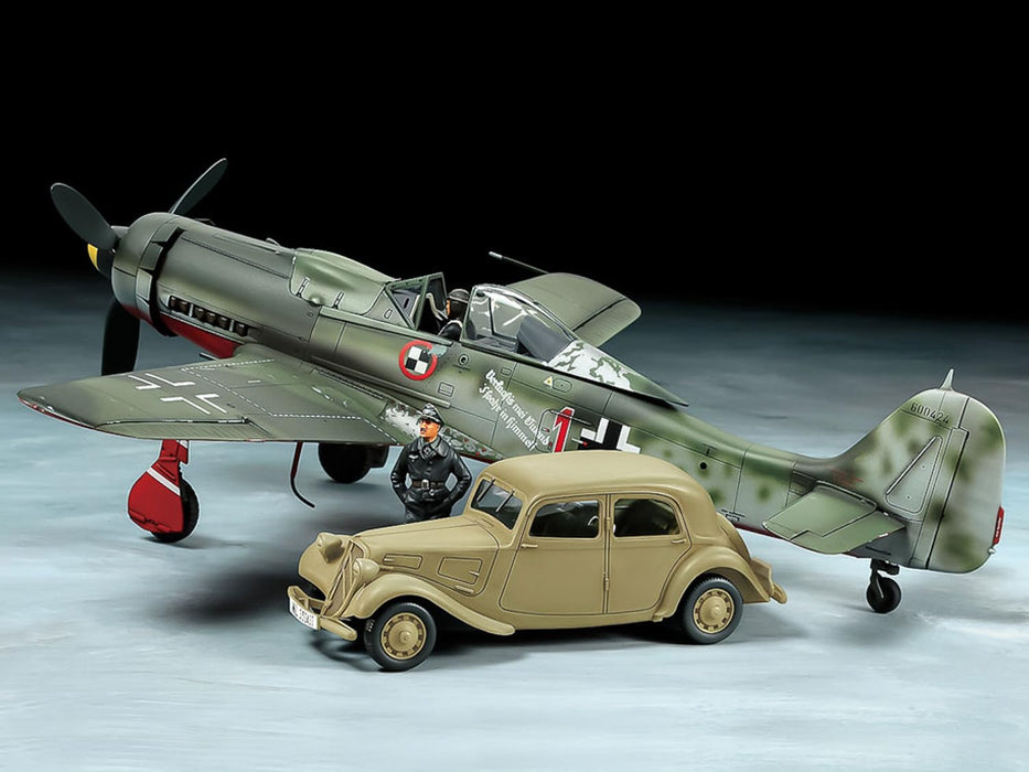 TAMIYA 25213 1/48 FOCKE-WULF Fw190 D-9 JV44 & CITROEN 11CV STAFF CAR SET NEW_3
