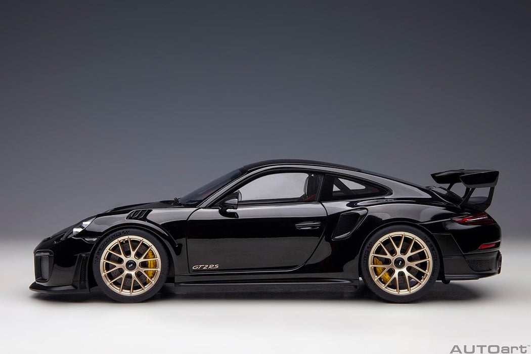 AUTOart 1/18 Porsche 911 991.2 GT2 RS Weissach Package Black/Carbon Black 78186_4