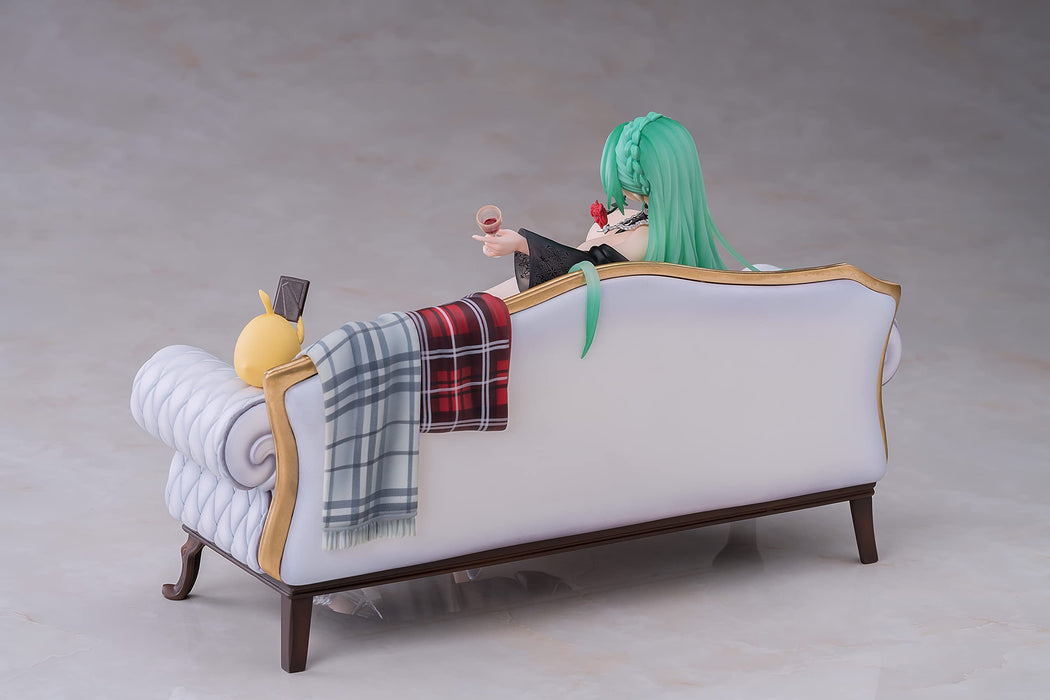 Daiki kougyou Azur Lane Littorio: Calabria Aurea 1/7 scale Figure H145mm L240mm_3