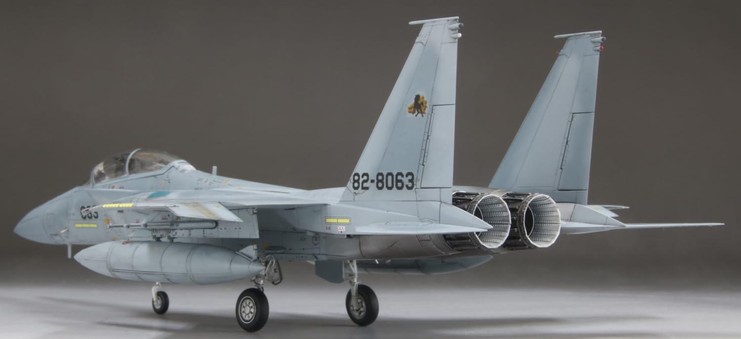 FineMolds 1/72 Aircraft Series JASDF F-15DJ Fighter Jet Plastic Model Kit FP52_4
