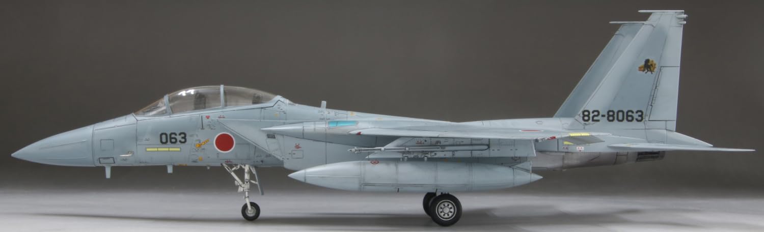 FineMolds 1/72 Aircraft Series JASDF F-15DJ Fighter Jet Plastic Model Kit FP52_5