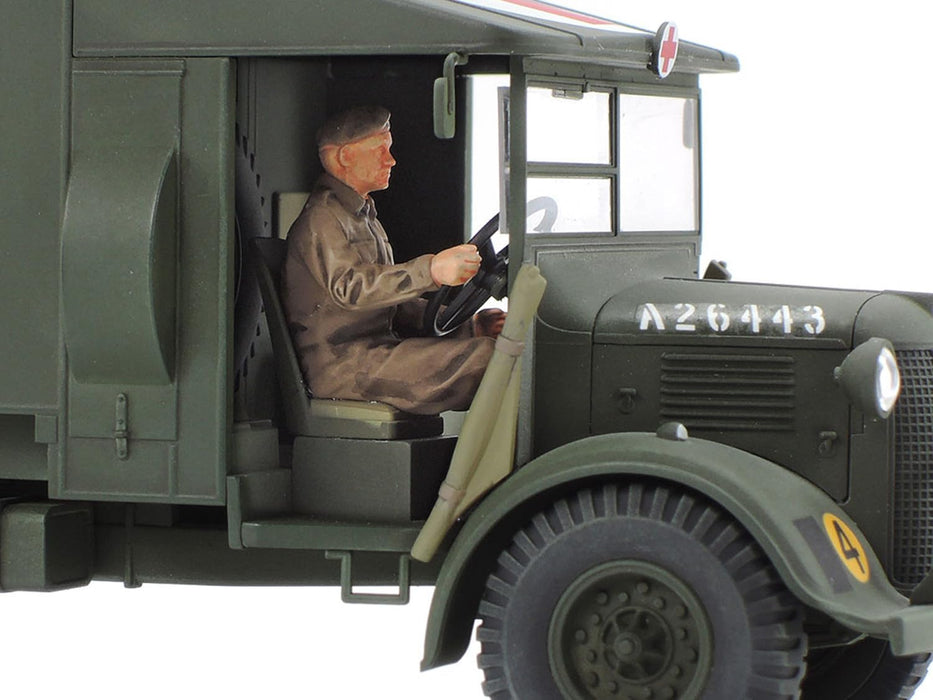 TAMIYA 1/48 Military Miniature No105 BRITISH 2-TON 4x2 AMBULANCE Model kit 32605_4