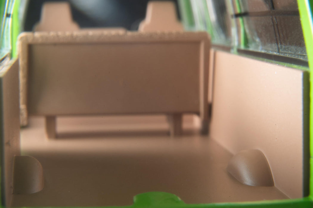 Tomica Limited Vintage NEO LV-N323a Nissan Caravan Long Deluxe Green '78 332909_7