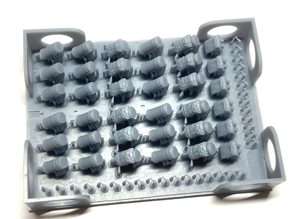 Chino Model 1/35 German Gasmask Cases 3D printer Resin Kit CM-155 Molding Color_4