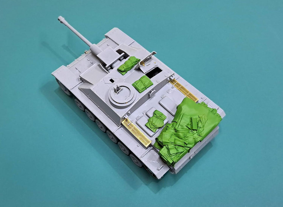 Eureka XXL 1/35 Stowage Set #3 for For German Sturmgeschutz III Ausf. G ER-3577_6