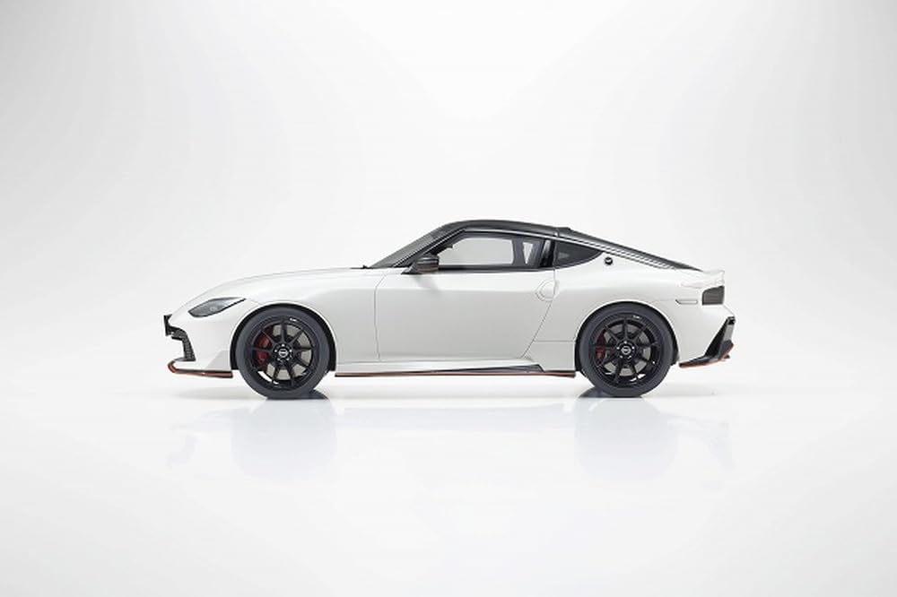 Kyosho samurai 1/18 Nissan Fairlady Z NISMO 2024 KSR18062W White Resin Car NEW_3