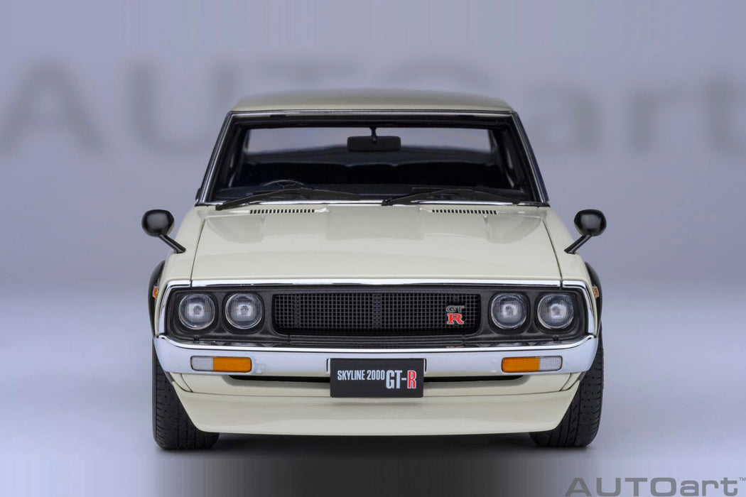 Autoart 1/18 Nissan Skyline 2000GT-R KPGC110 Tuned Version White Diecast 77467_6