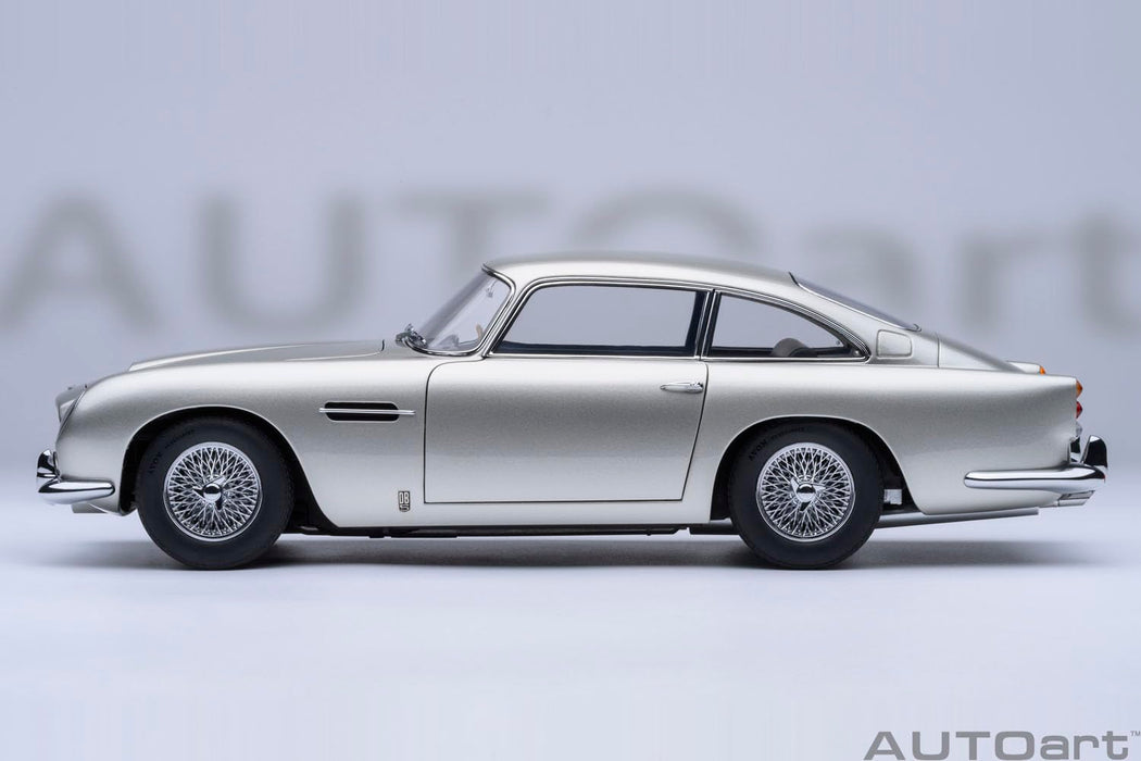 Autoart 1/18 Aston Martin DB5 Silver Metallic Diecast Miniature Car ‎70287 NEW_3