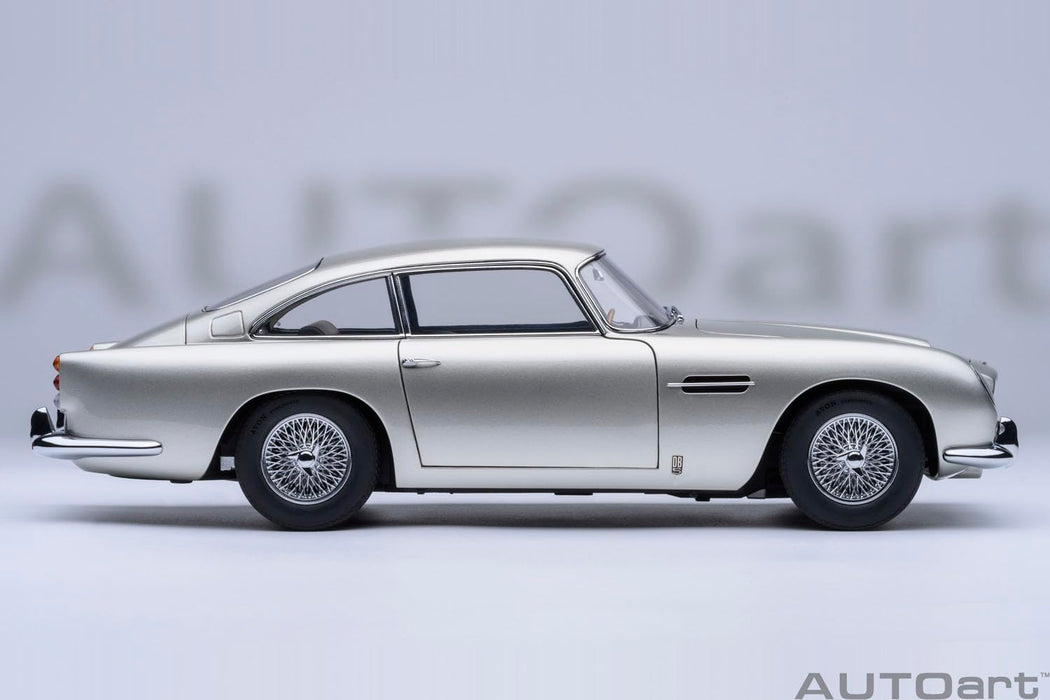 Autoart 1/18 Aston Martin DB5 Silver Metallic Diecast Miniature Car ‎70287 NEW_9
