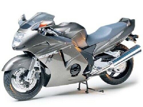 Tamiya Motorcycle series No.70 Honda CBR1100XX Super Blackbird Plastic Model Kit_1