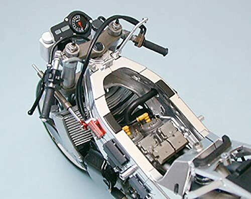 Tamiya 1/12 otorcycle series No.81 Suzuki RGV-Gamma (XR89) Plastic Model Kit NEW_4