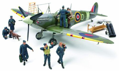 TAMIYA 1/48 Supermarine Spitfire Mk.Vb w/7 Royal Air Force Crew Model Kit NEW_1