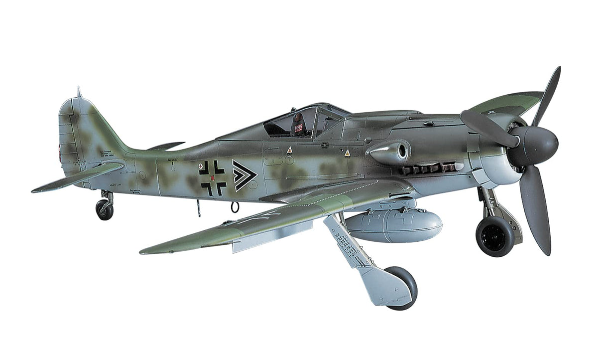Hasegawa 1/32 Luftwaffe Focke-Wulf Fw190D-9 Unassembled Plastic Model Kit HST19_1