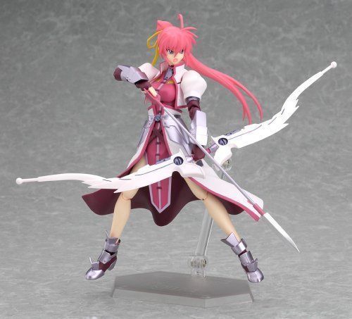 figma 039 Magical Girl Lyrical Nanoha StrikerS Signum Knight ver. Figure_5