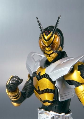 S.H.Figuarts Masked Kamen Rider Kabuto THEBEE Action Figure BANDAI from Japan_5