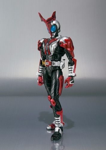 S.H.Figuarts Masked Kamen Rider KABUTO HYPER FORM Action Figure BANDAI Japan_2