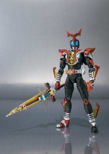 S.H.Figuarts Masked Kamen Rider KABUTO HYPER FORM Action Figure BANDAI Japan_4