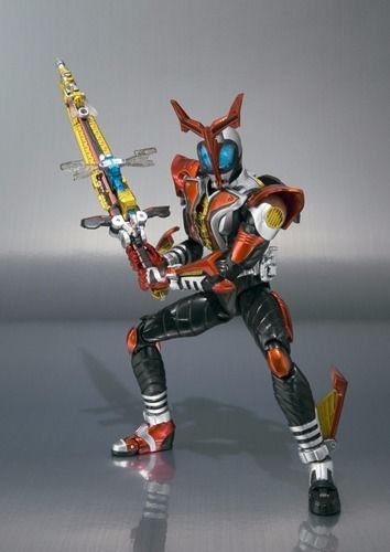 S.H.Figuarts Masked Kamen Rider KABUTO HYPER FORM Action Figure BANDAI Japan_5