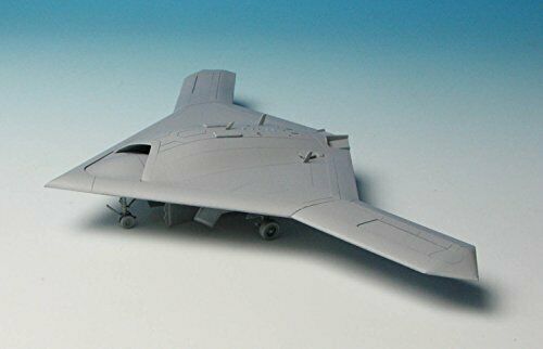Platz 1/72 U.S.Navy UCAS X-47B Plastic Model Kit NEW from Japan_2