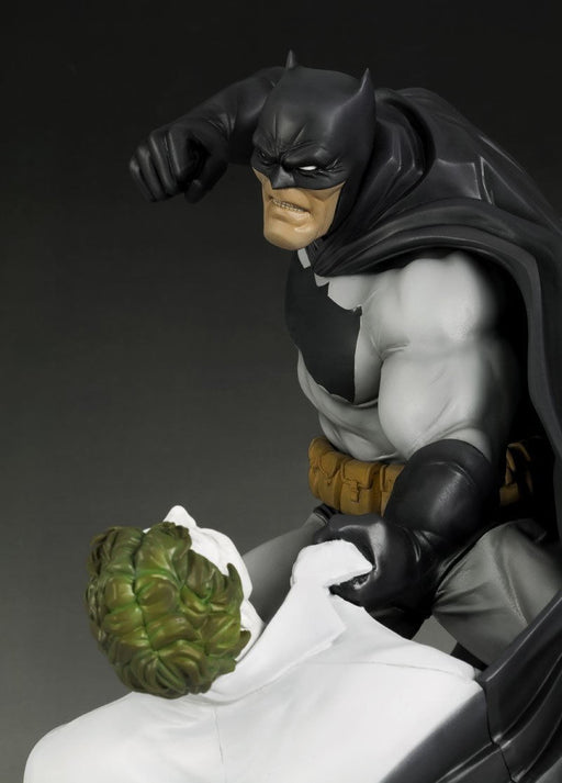 ARTFX BATMAN HUNT THE DARK KNIGHT 1/6 PVC Figure Kotobukiya NEW from Japan_2