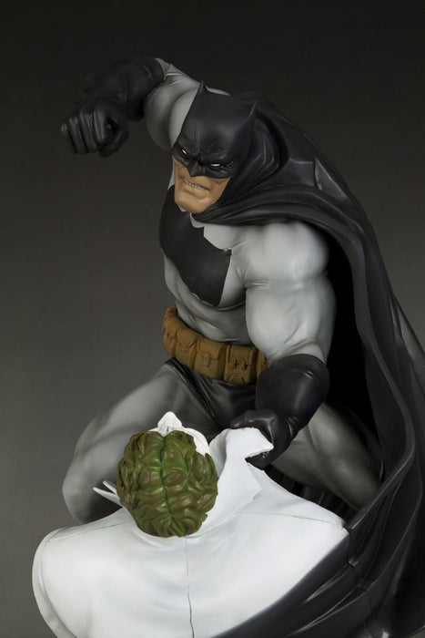 ARTFX BATMAN HUNT THE DARK KNIGHT 1/6 PVC Figure Kotobukiya NEW from Japan_3