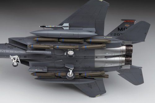 Hasegawa 1/72 F-15E Strike Eagle Model Kit NEW from Japan_5