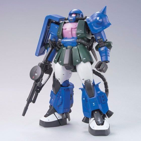 BANDAI MG 1/100 MS-06R-1A ZAKU II ANAVEL GATO'S CUSTOM Ver 2.0 Model Kit Gundam_3