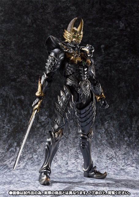 Makai Kadou Golden Knight GARO RYUGA Ver Action Figure BANDAI TAMASHII NATIONS_2