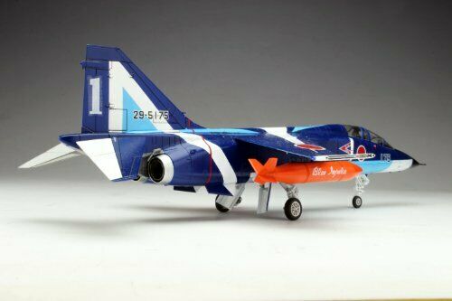 Platz 1/72 JASDF T-2 Blue Impulse Plastic Model Kit NEW from Japan_10