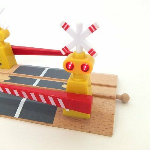 Maxim wooden railroad crossing series Kan-Kan Sound NEW from Japan_3