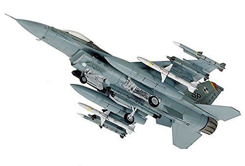 TAMIYA 1/72 Lockheed Martin F-16CJ [Block50] w/Full Equipment Model Kit NEW_3