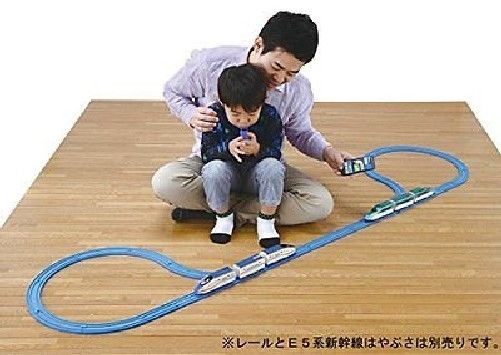 TAKARA TOMY PLARAIL WHISTLE CONTROLLER & E7 SERIES HOKURIKU SHINKANSEN KAGAYAKI_4