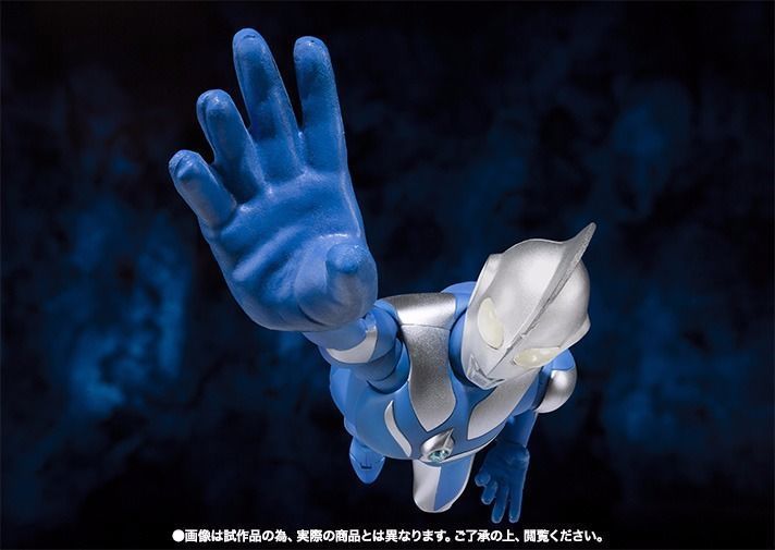 ULTRA-ACT ULTRAMAN COSMOS LUNA MODE Action Figure BANDAI TAMASHII NATIONS Japan_6