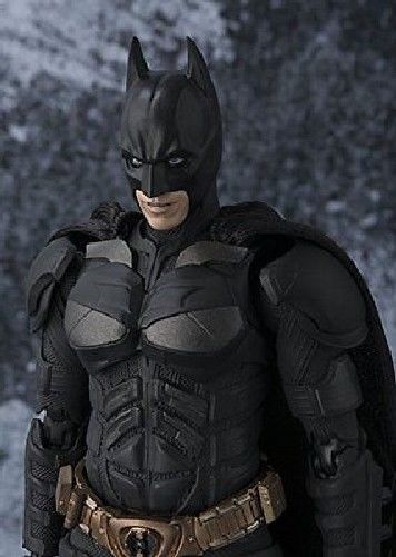 S.H.Figuarts BATMAN The Dark Knight Action Figure BANDAI NEW from Japan F/S_8