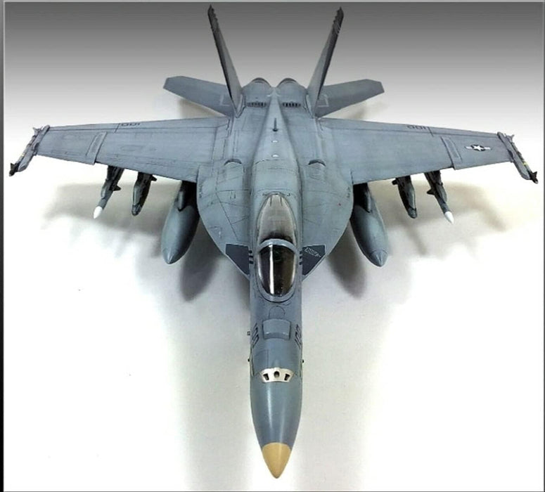 Academy 1/72 scale US Navy F/A-18E VFA-143 Pukin Dogs Plastic Model Kit ACA12547_3