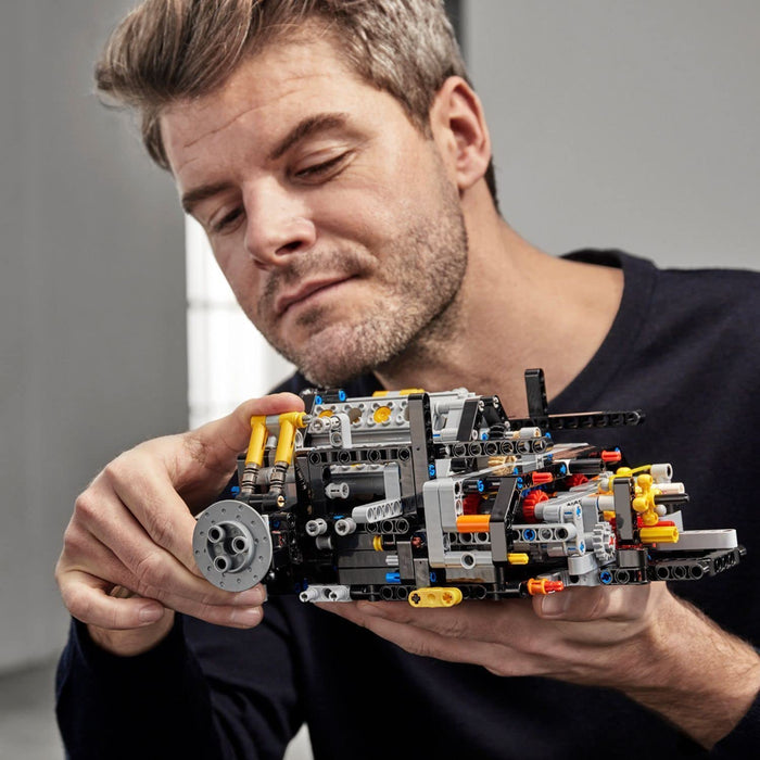 LEGO Technic Bugatti Chiron 42083 Educational Toy Block Plastic ‎3599 pieces NEW_8