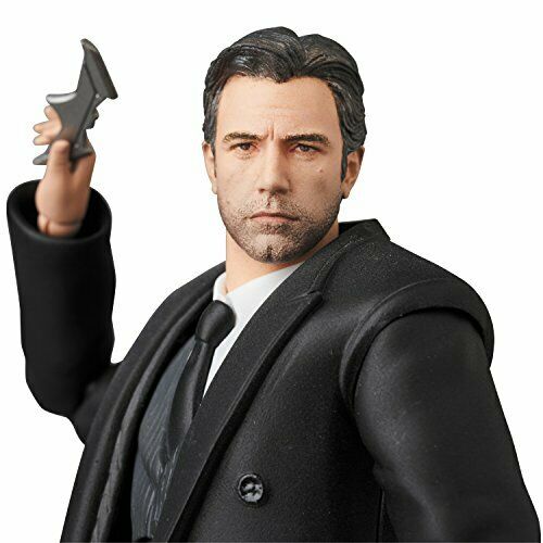 Medicom Toy MAFEX No.76 Bruce Wayne Figure NEW from Japan_2