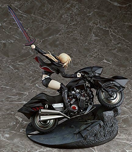 Fate Saber/Altria Pendragon [Alter] &amp; Cuirassier Noir Figure NEW from Japan_6