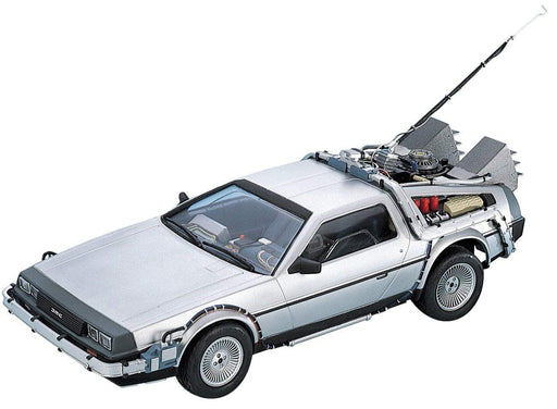 Aoshima 1/24 movie mechanical Series BT-01 Back to the Future DeLorean Part1 Kit_1