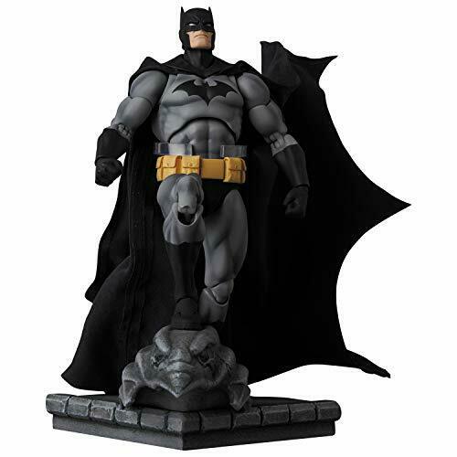 Medicom Toy Mafex No.126 Batman 'HUSH' Black Ver. NEW from Japan_8