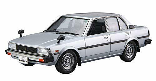 Aoshima 1/24 Scale Toyota E71 / 70 Corolla Sedan GT / DX 1979 Plastic Model Kit_1