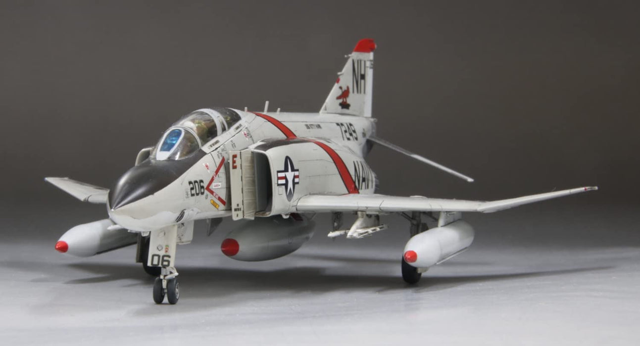 Fine Mold 1/72 Aircraft Series US Navy F-4J Fighter Special Edition Kit FP43S_3