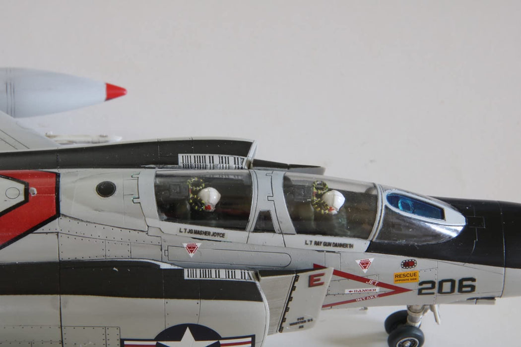 Fine Mold 1/72 Aircraft Series US Navy F-4J Fighter Special Edition Kit FP43S_8