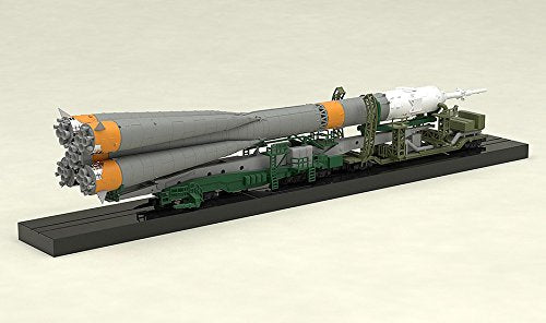 MODEROID 1/150 Plastic Model Kit Soyuz Rocket & Transport Train 1/150 scale NEW_10
