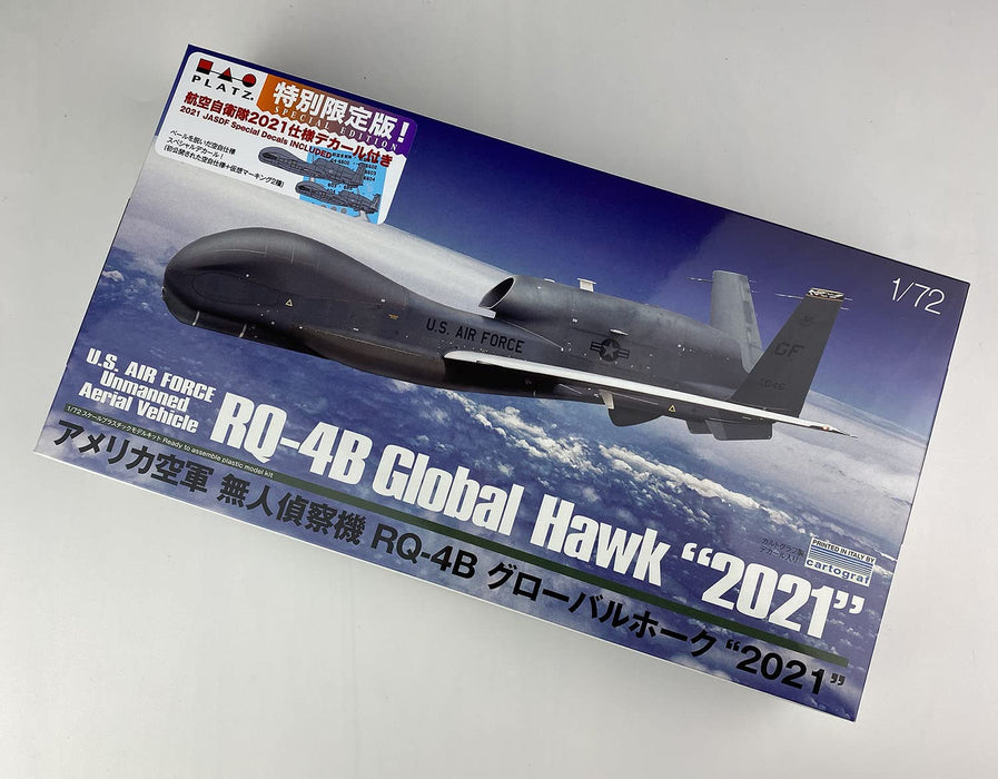 PLATZ 1/72 U.S. Air Force RQ-4B Global Hawk 2021 Special Edition kit AC-54SP NEW_7